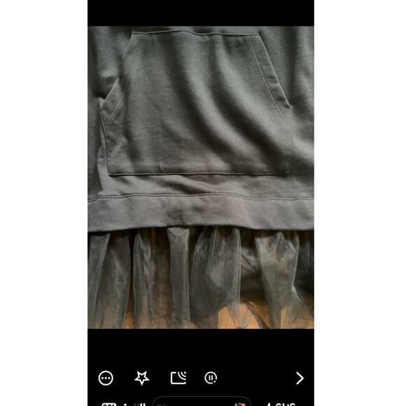 By Anthropologie Tulle Short-Sleeve Sweatshirt Sz Medium - Picture 4 of 7